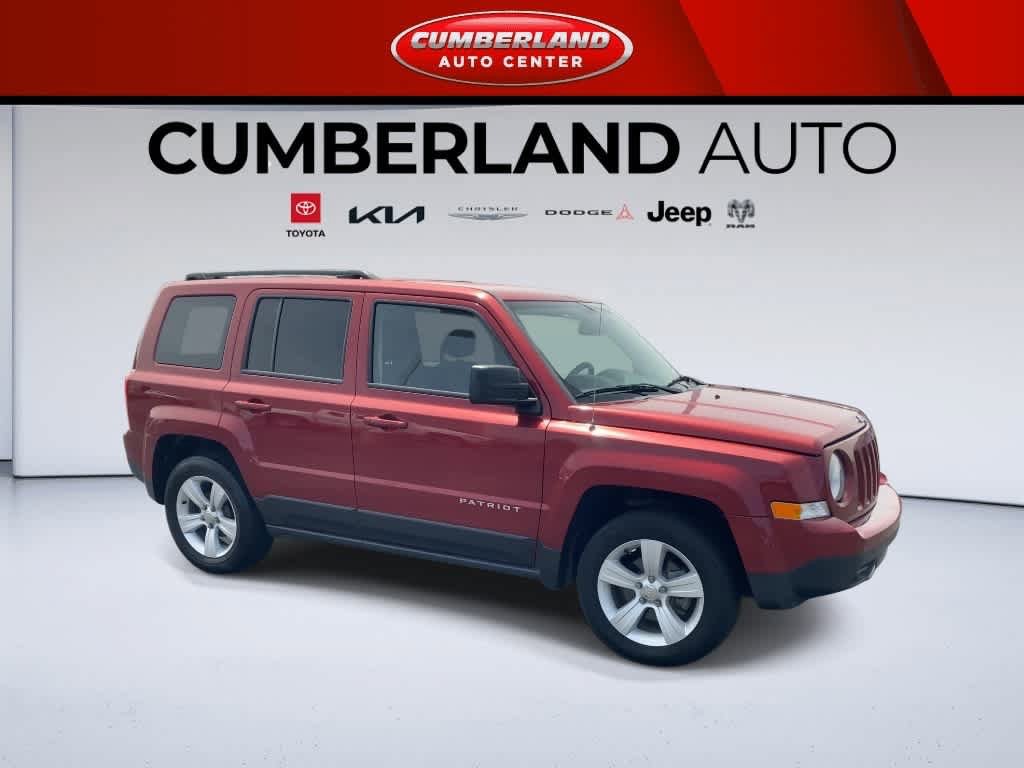 Used 2016 Jeep Patriot Sport w/ Power Value Group FWD image 2