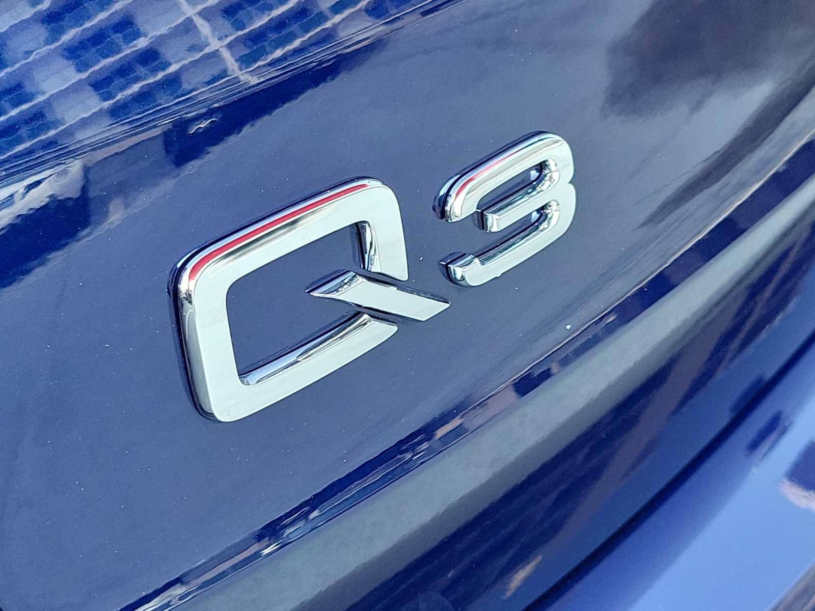 Certified 2025 Audi Q3 2.0T Premium AWD/4WD image 11