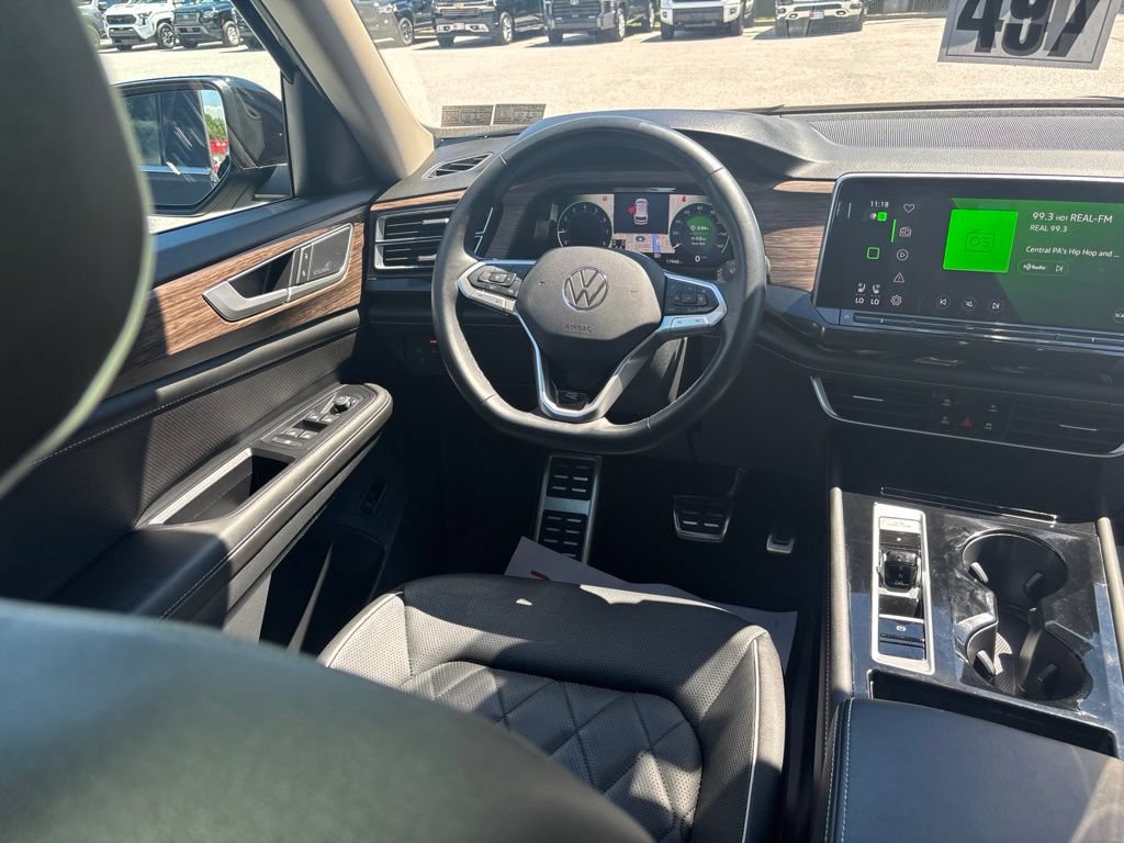 Used 2025 Volkswagen Atlas SEL Premium R-Line AWD/4WD image 26