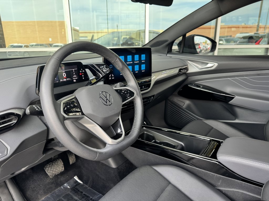 Used 2023 Volkswagen ID.4 S image 30