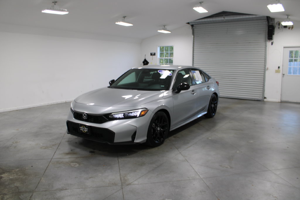 Used 2025 Honda Civic Sport image 4