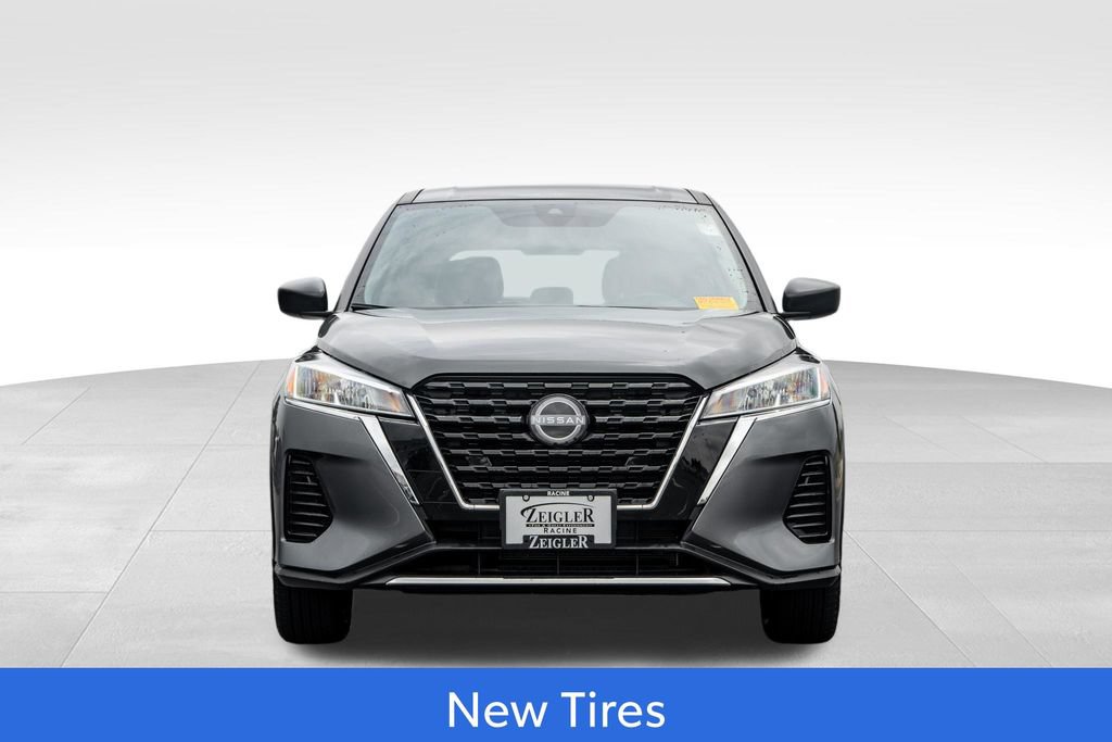 Used 2024 Nissan Kicks S FWD image 2