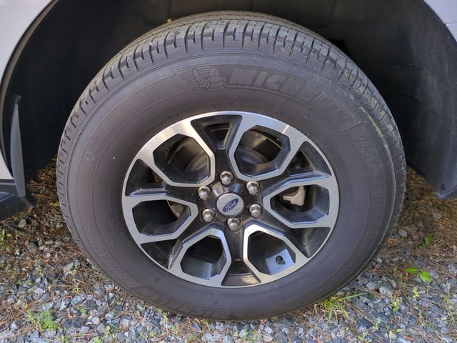 Used 2024 Ford Expedition XLT RWD image 9