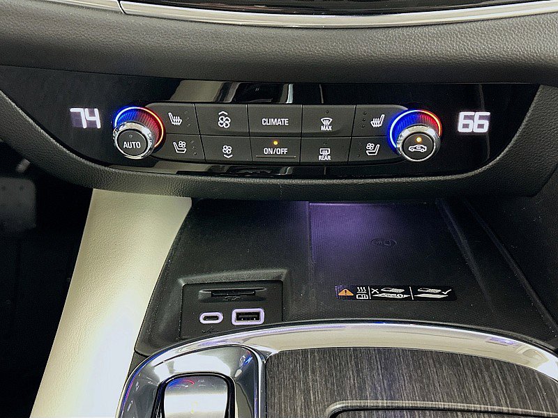 Used 2023 Buick Enclave Avenir w/ Avenir Technology Package AWD/4WD image 18