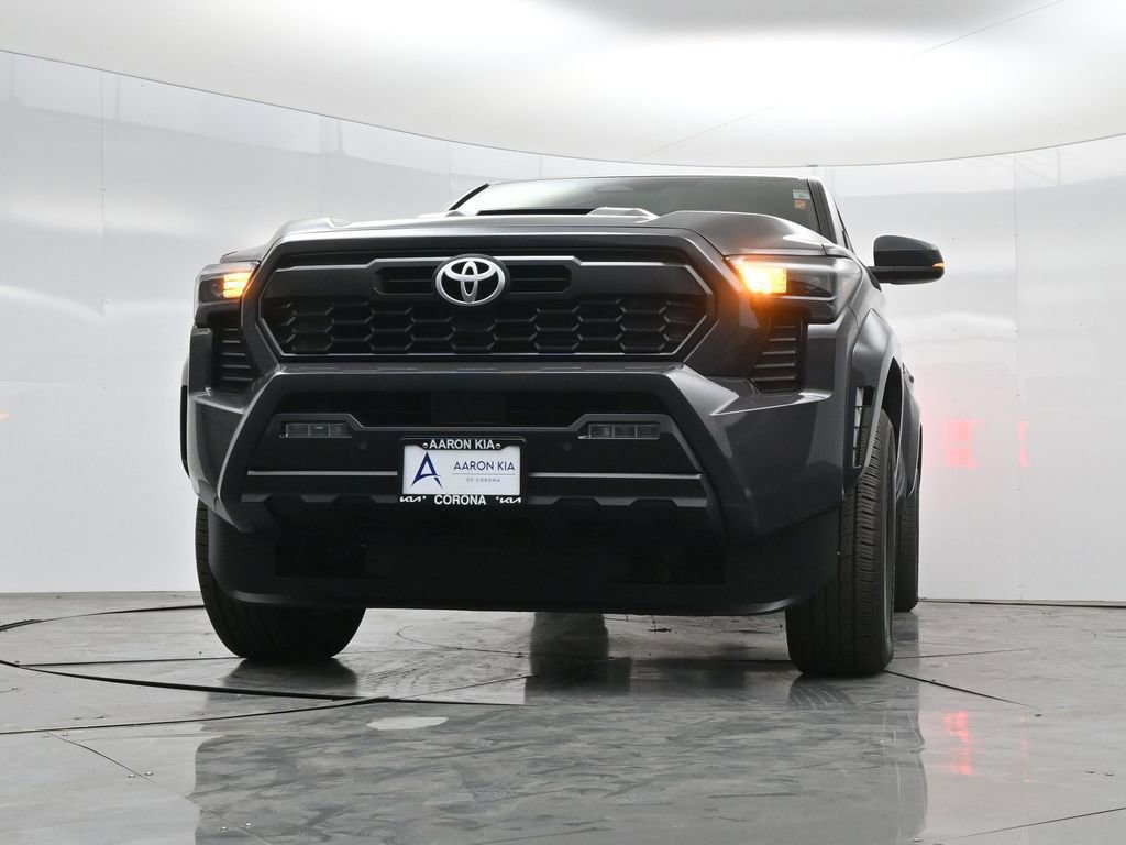 Used 2024 Toyota Tacoma TRD Sport w/ TRD Sport Upgrade Package image 44