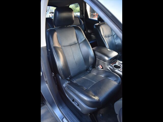 Used 2015 Nissan Pathfinder Platinum AWD/4WD image 37