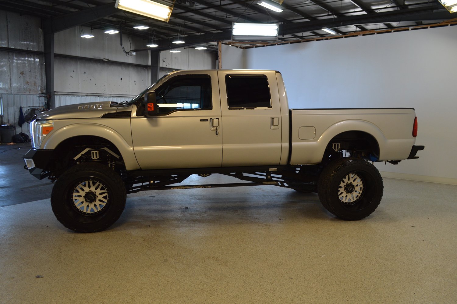 Used 2016 Ford F350 Lariat w/ Lariat Ultimate Package image 6