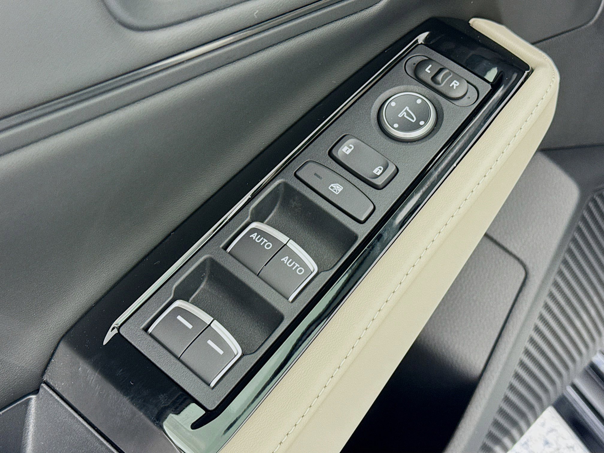 New 2026 Honda Accord Touring image 18