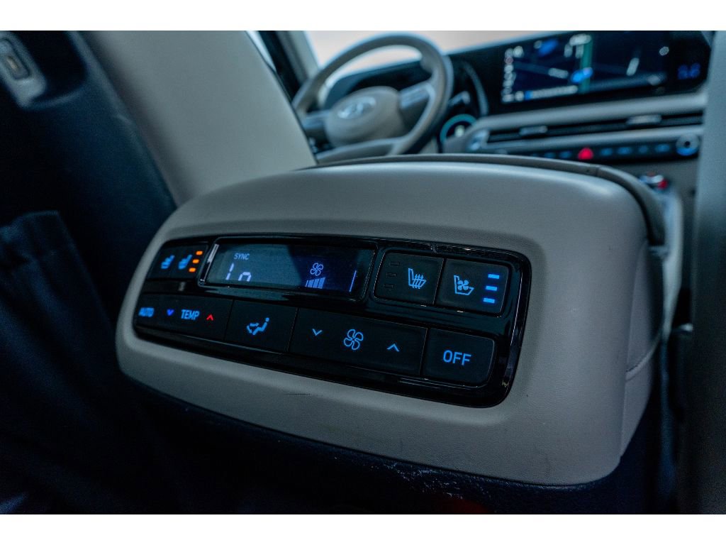 Used 2024 Hyundai Palisade Calligraphy image 24