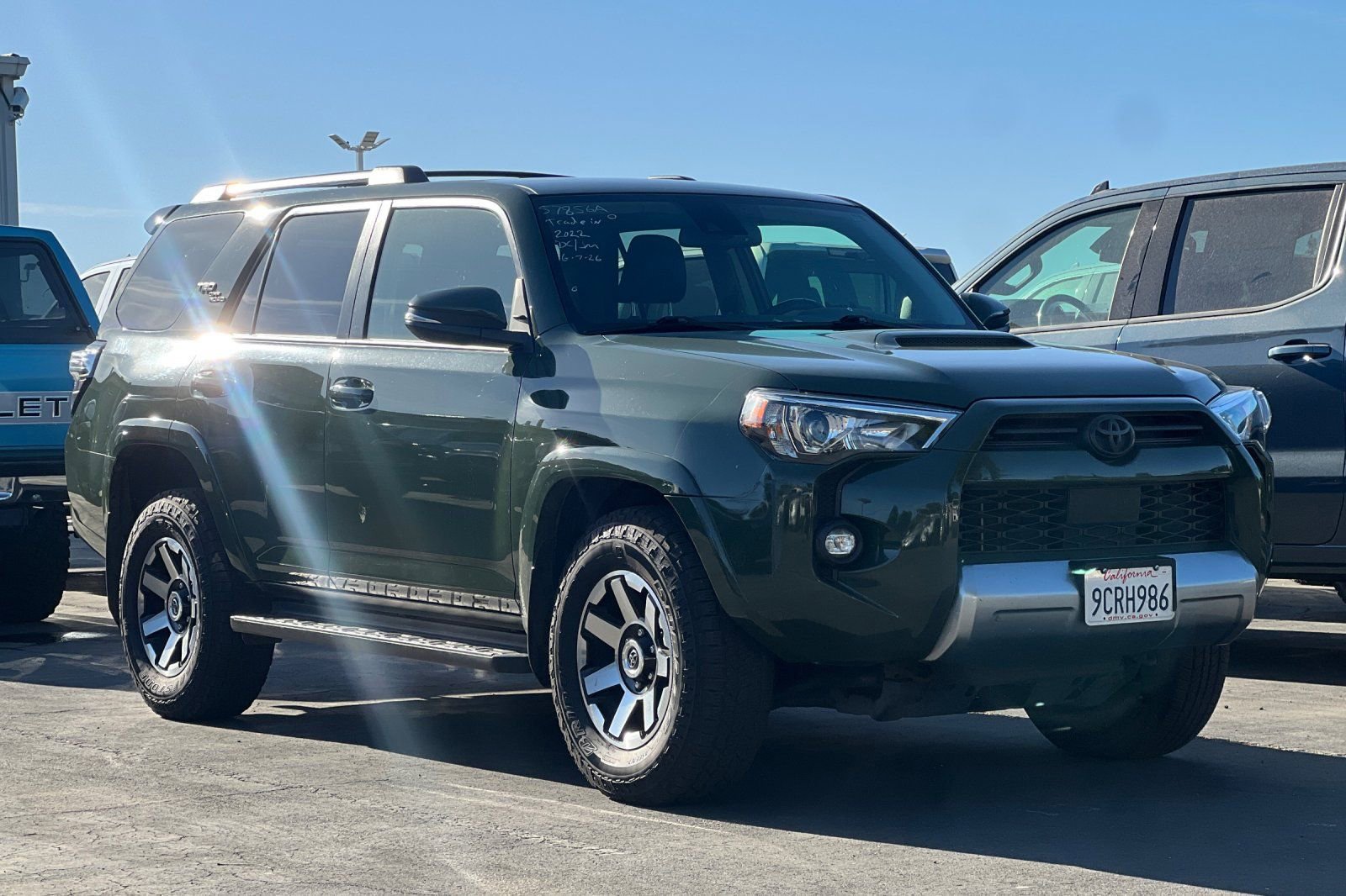 Used 2022 Toyota 4Runner TRD Off-Road Premium AWD/4WD image 2