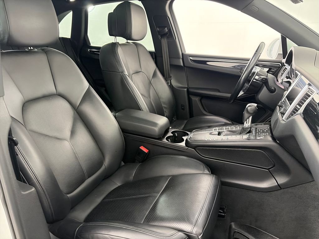 Used 2017 Porsche Macan S AWD/4WD image 30