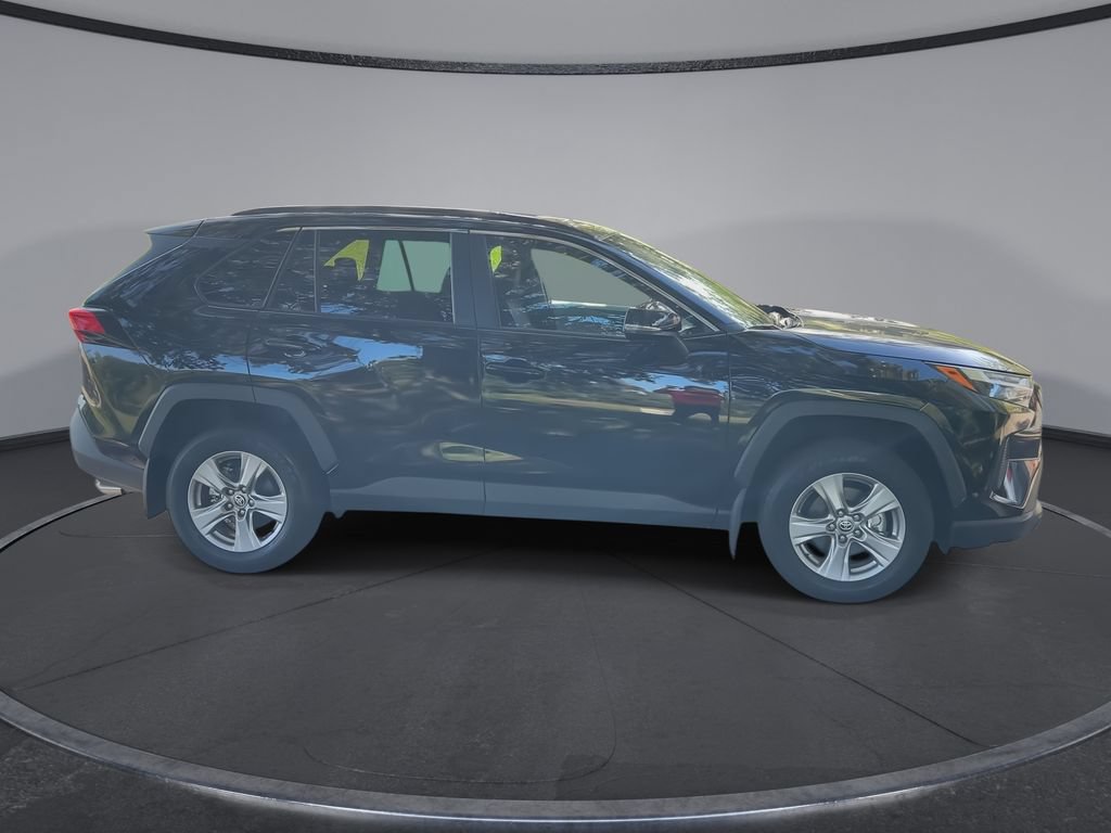 Used 2025 Toyota RAV4 XLE w/ Convenience Package FWD image 9