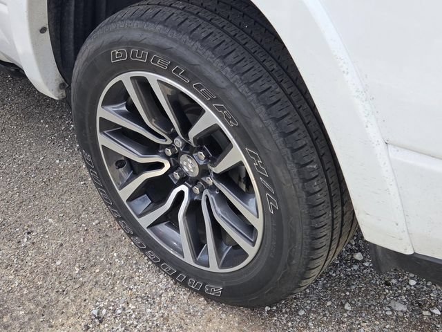 Used 2025 RAM 1500 Limited AWD/4WD image 6