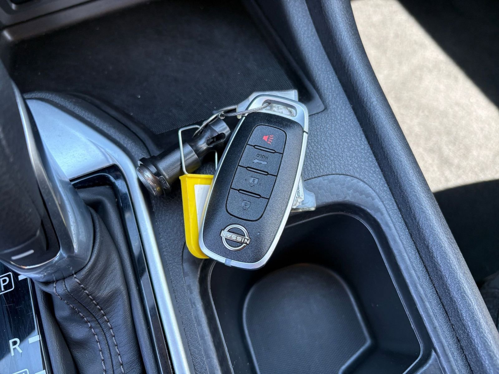 Used 2025 Nissan Sentra SV FWD image 21