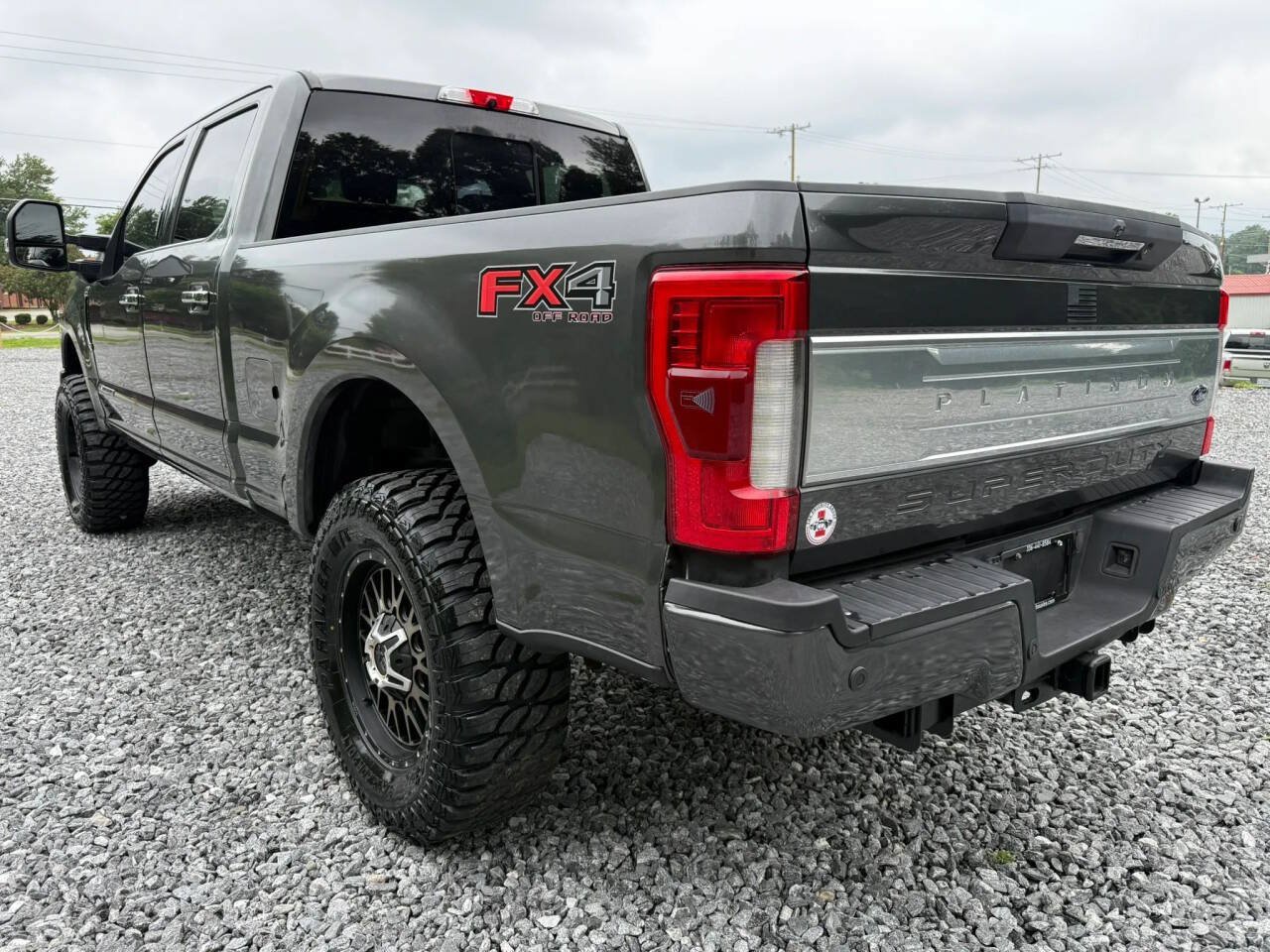 Used 2018 Ford F250 Platinum w/ Platinum Ultimate Package AWD/4WD image 5