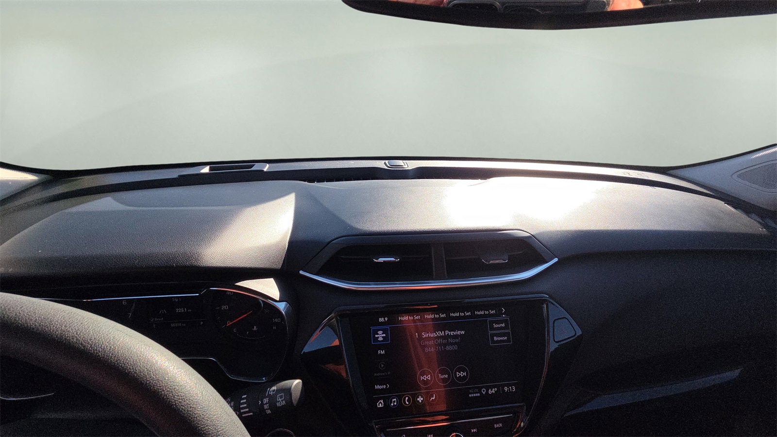 Used 2022 Chevrolet TrailBlazer LT w/ Convenience Package image 9