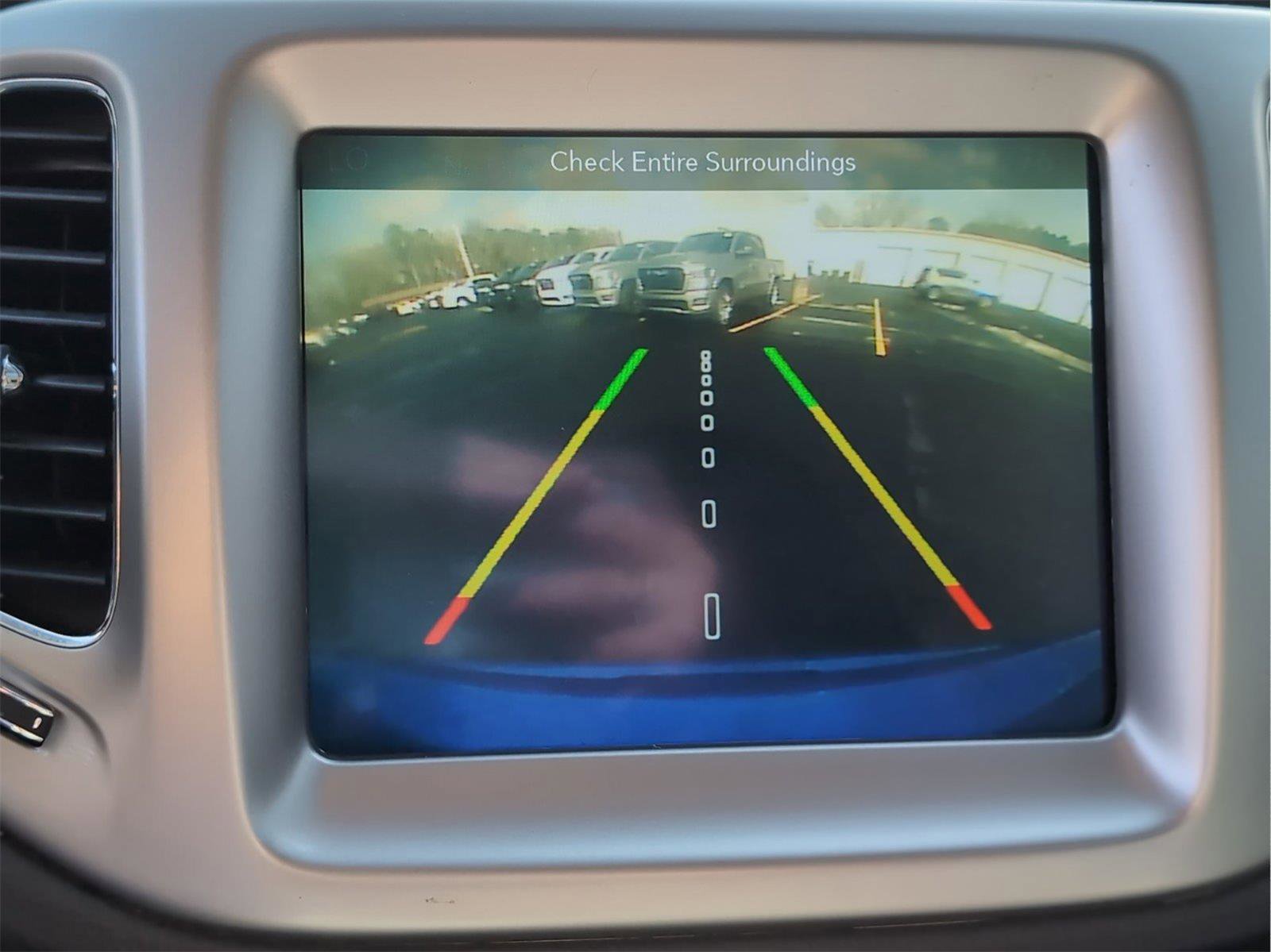 Used 2018 Jeep Compass Latitude w/ Popular Equipment Group image 20