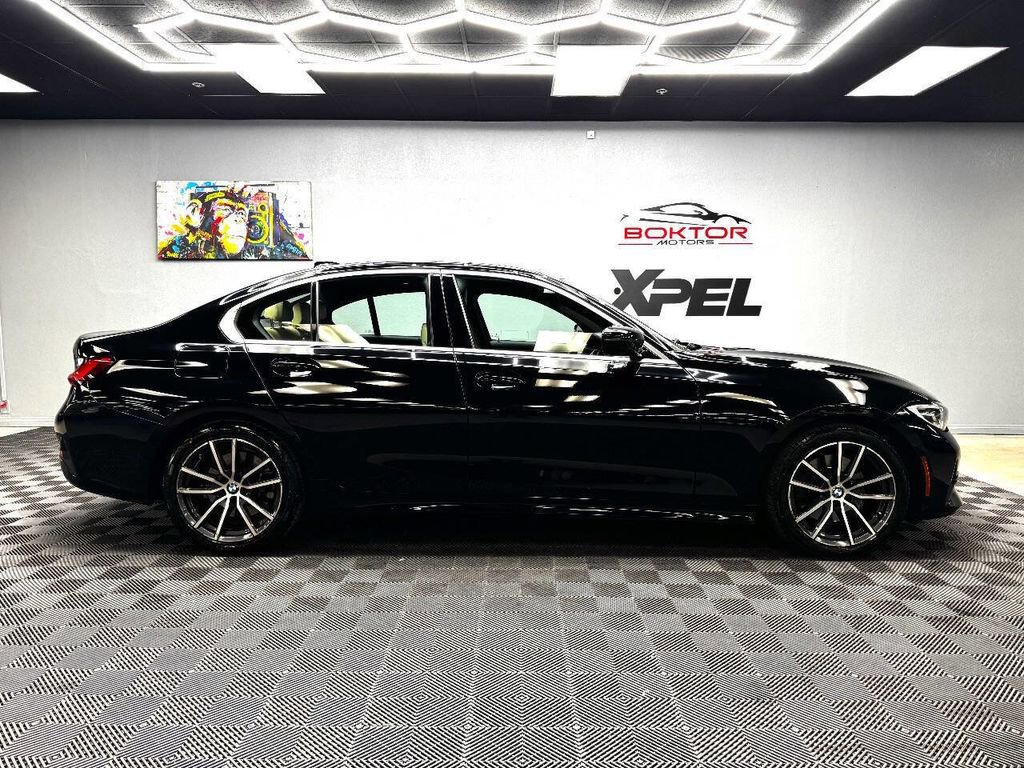 Used 2021 BMW 330i Sedan w/ Premium Package image 16