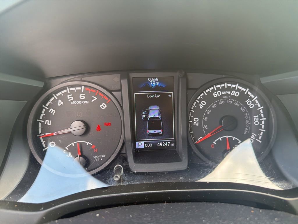 Used 2022 Toyota Tacoma SR AWD/4WD image 16