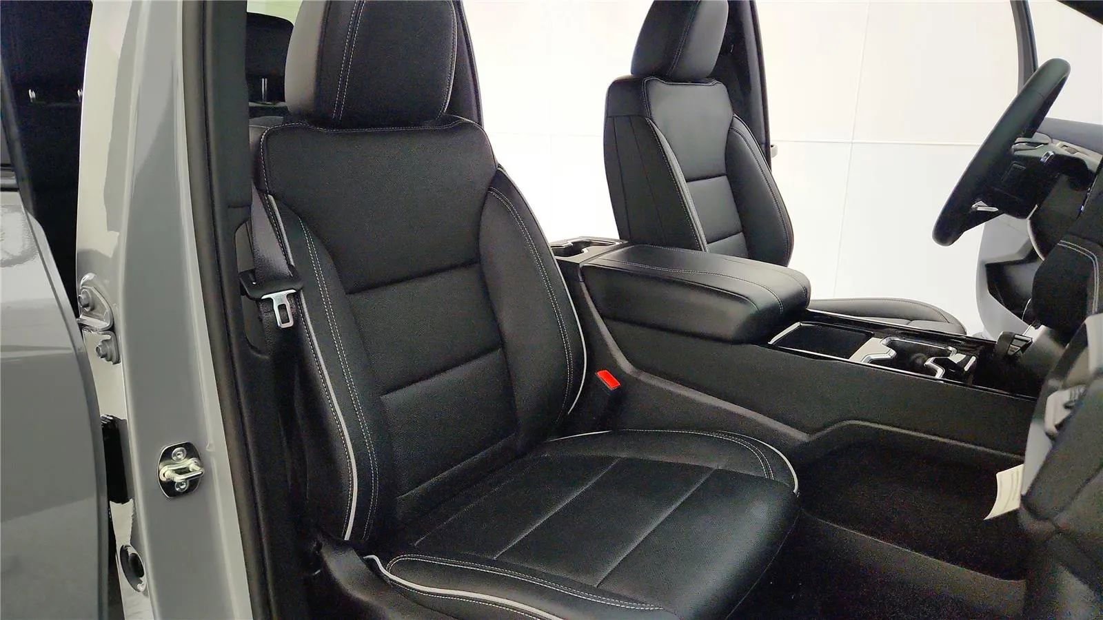 New 2026 Chevrolet Silverado EV LT w/ Plus Package image 54