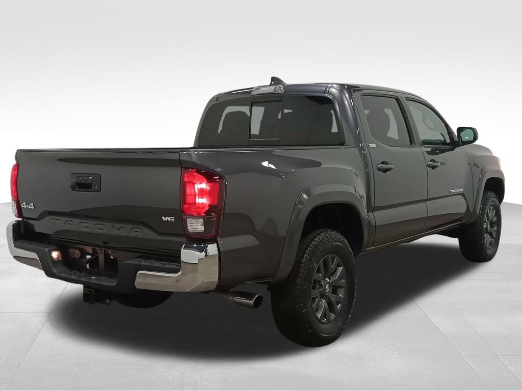 Used 2023 Toyota Tacoma SR5 AWD/4WD image 3