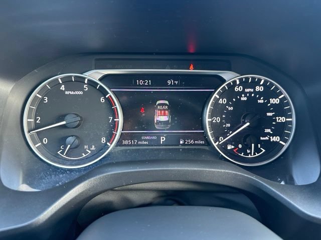Used 2025 Nissan Rogue SV FWD image 12