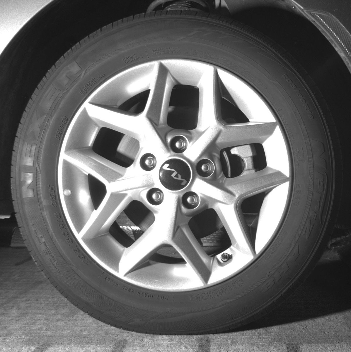 Used 2025 Kia Soul LX w/ LX Technology Package FWD image 13