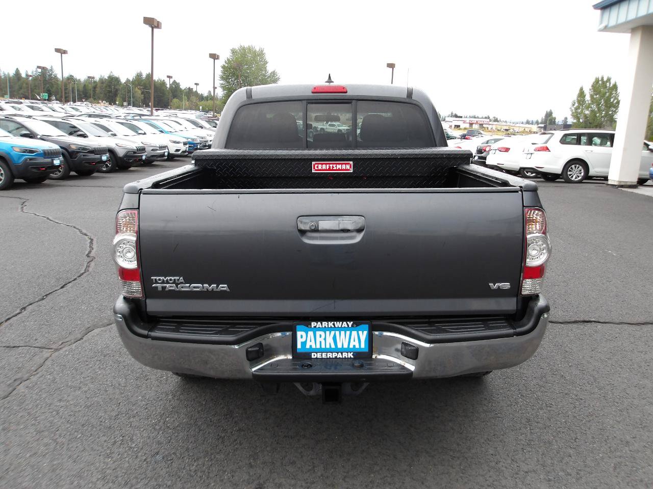 Used 2015 Toyota Tacoma 4x4 Double Cab w/ TRD Off-Road Package image 4