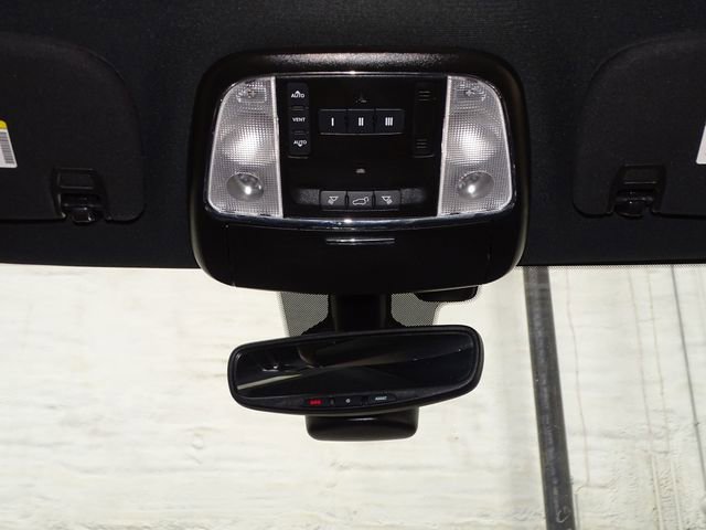 Used 2021 Jeep Grand Cherokee Limited image 28