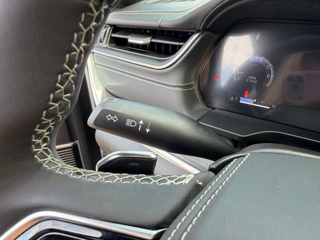 Used 2023 Jeep Grand Cherokee L Overland AWD/4WD image 31