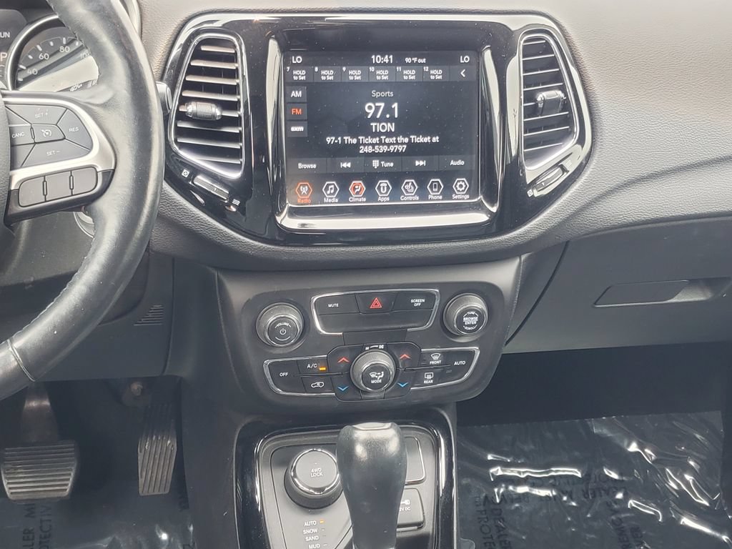 Used 2019 Jeep Compass Limited AWD/4WD image 26