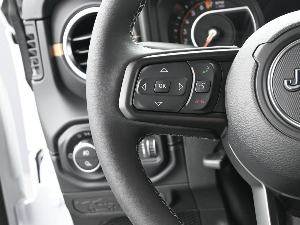 New 2026 Jeep Gladiator Mojave AWD/4WD image 30