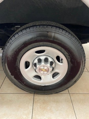 Used 2023 Chevrolet Express 2500 w/ Driver Convenience Package image 29