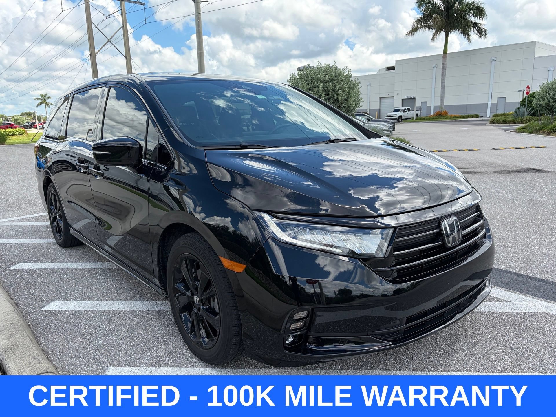 Used 2024 Honda Odyssey Sport image 3