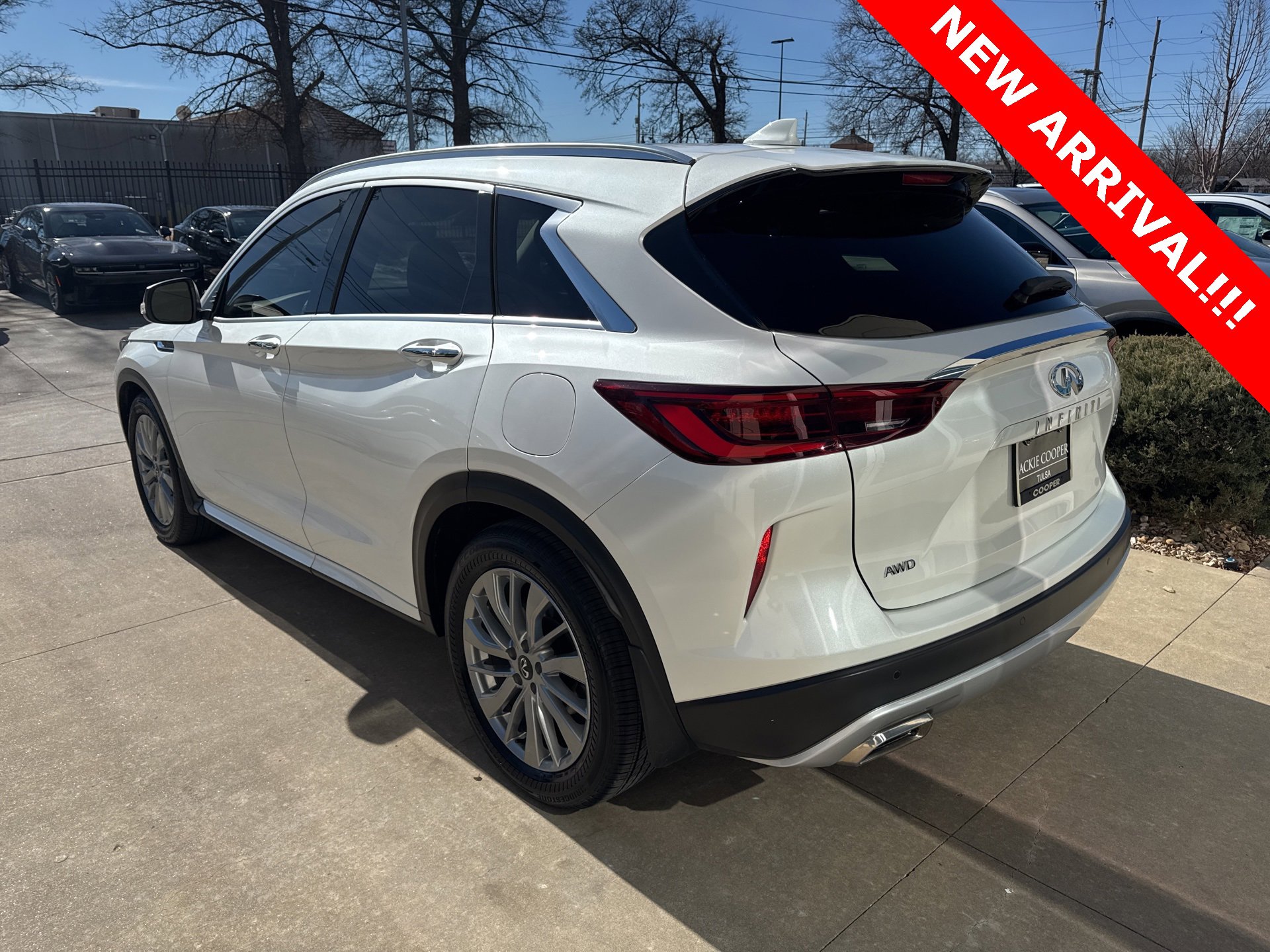 Certified 2023 INFINITI QX50 Luxe image 8