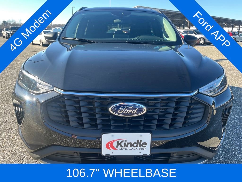 New 2026 Ford Escape Active w/ Cold Weather Package image 2