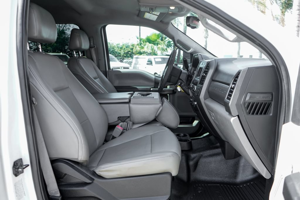 Used 2019 Ford F550 2WD Crew Cab Super Duty image 37