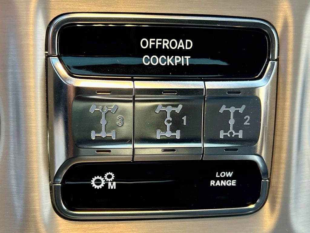 Certified 2025 Mercedes-Benz G 550 image 36