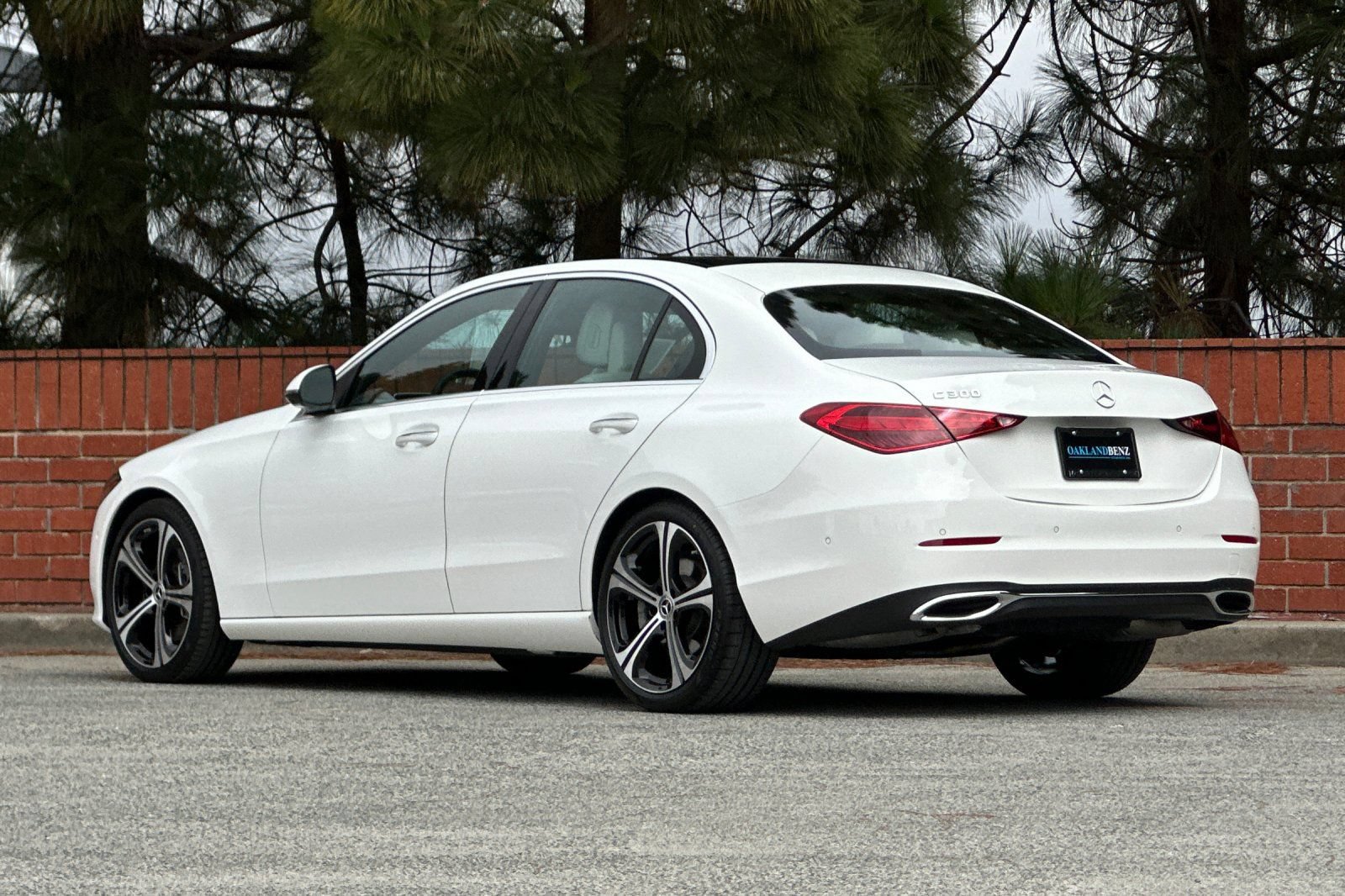 Certified 2022 Mercedes-Benz C 300 Sedan image 6