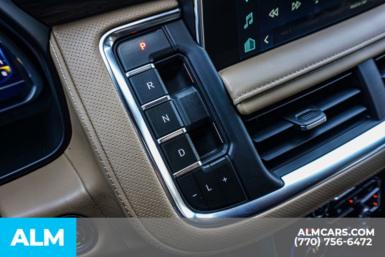 Used 2023 Chevrolet Tahoe Premier w/ Premium Package 2 AWD/4WD image 35