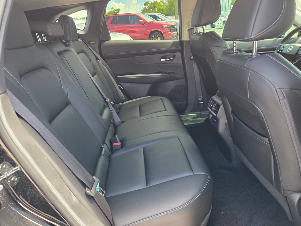 Used 2025 Nissan Murano SL AWD/4WD image 15