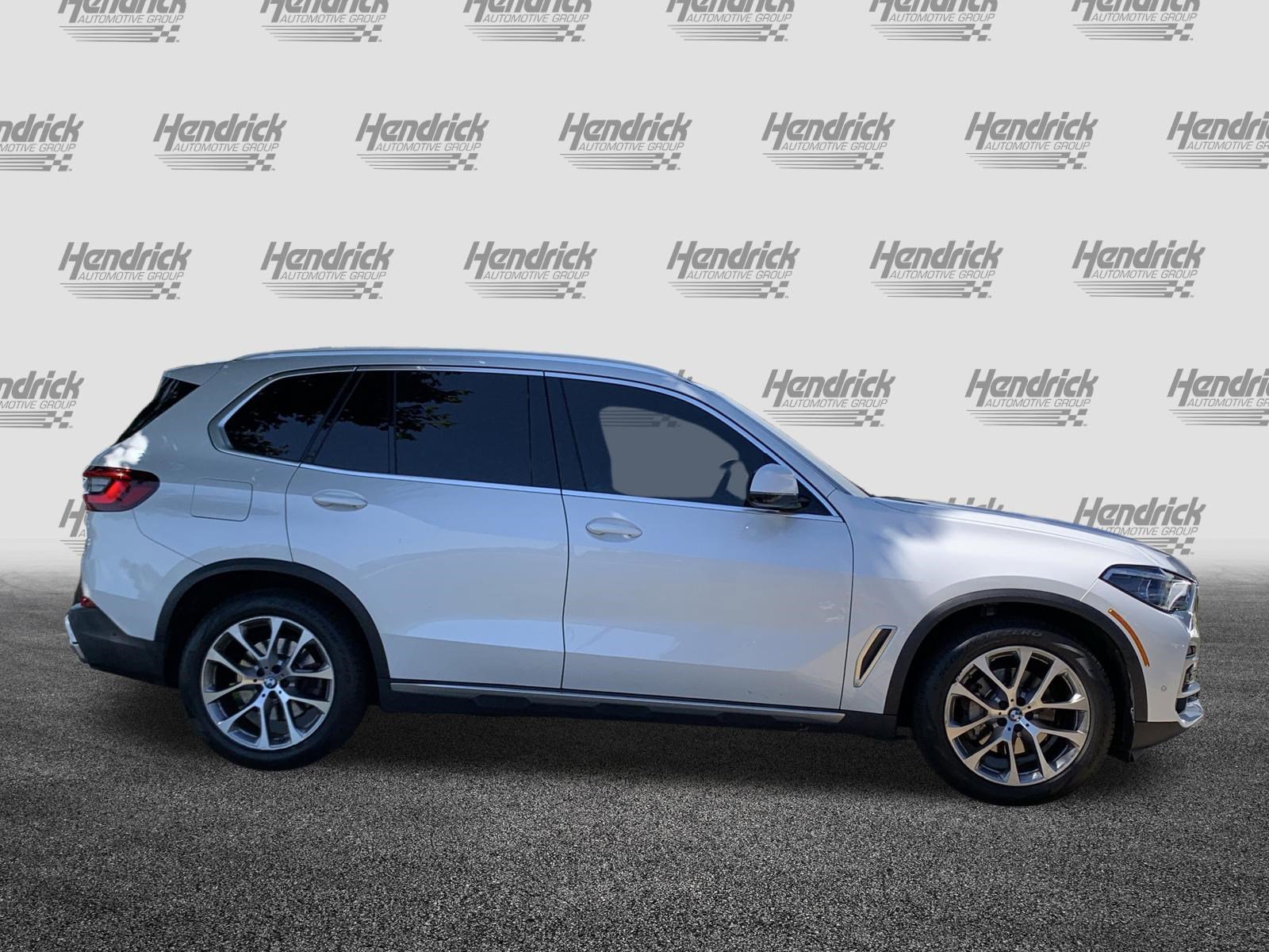 Used 2023 BMW X5 xDrive40i w/ Executive Package AWD/4WD image 11