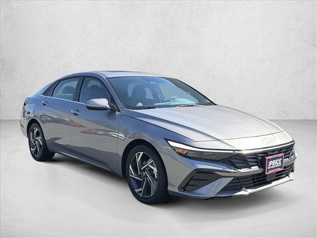 Used 2025 Hyundai Elantra SEL video 3