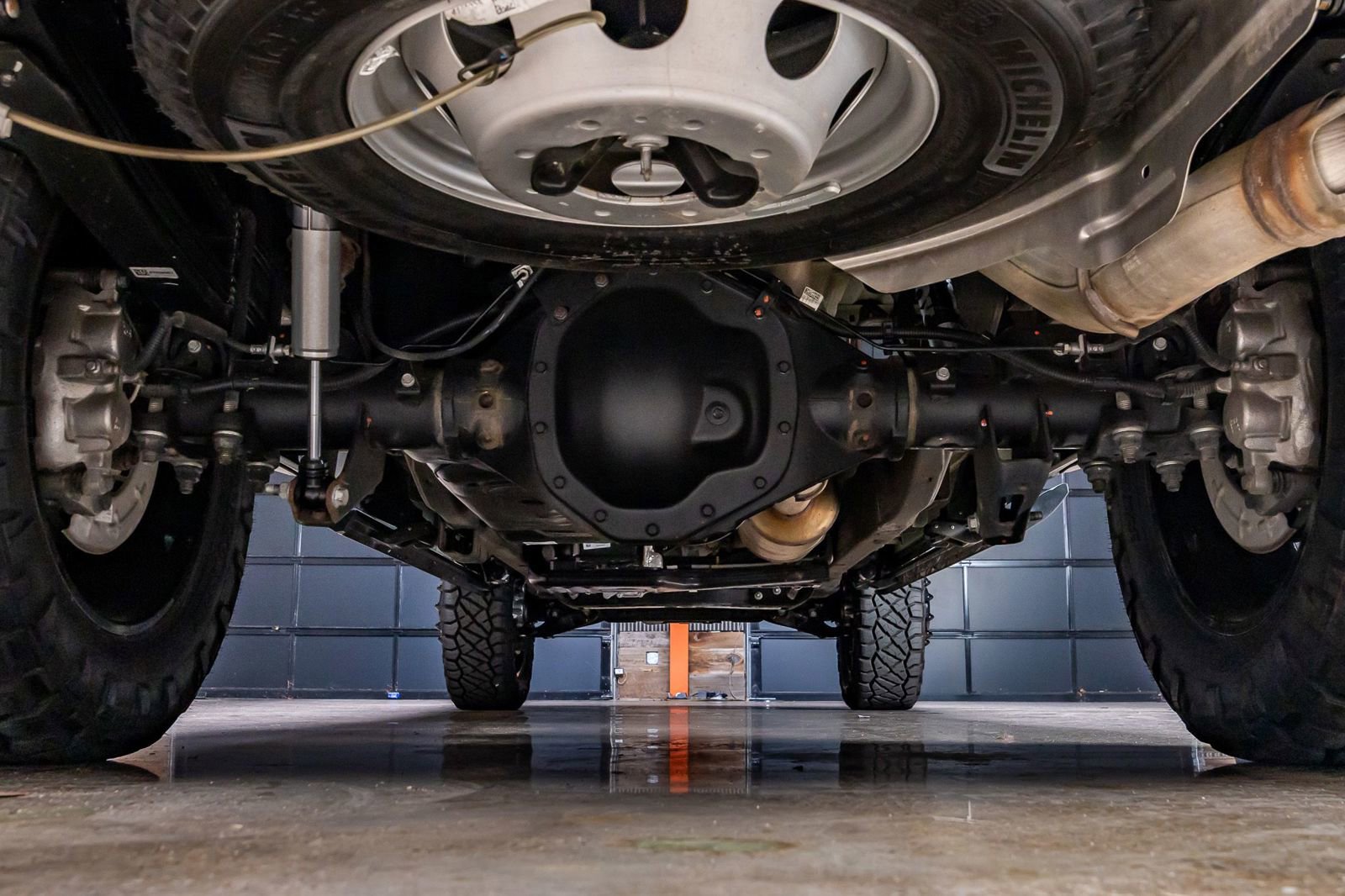 Used 2024 Chevrolet Silverado 3500 High Country w/ High Country Premium Package image 16