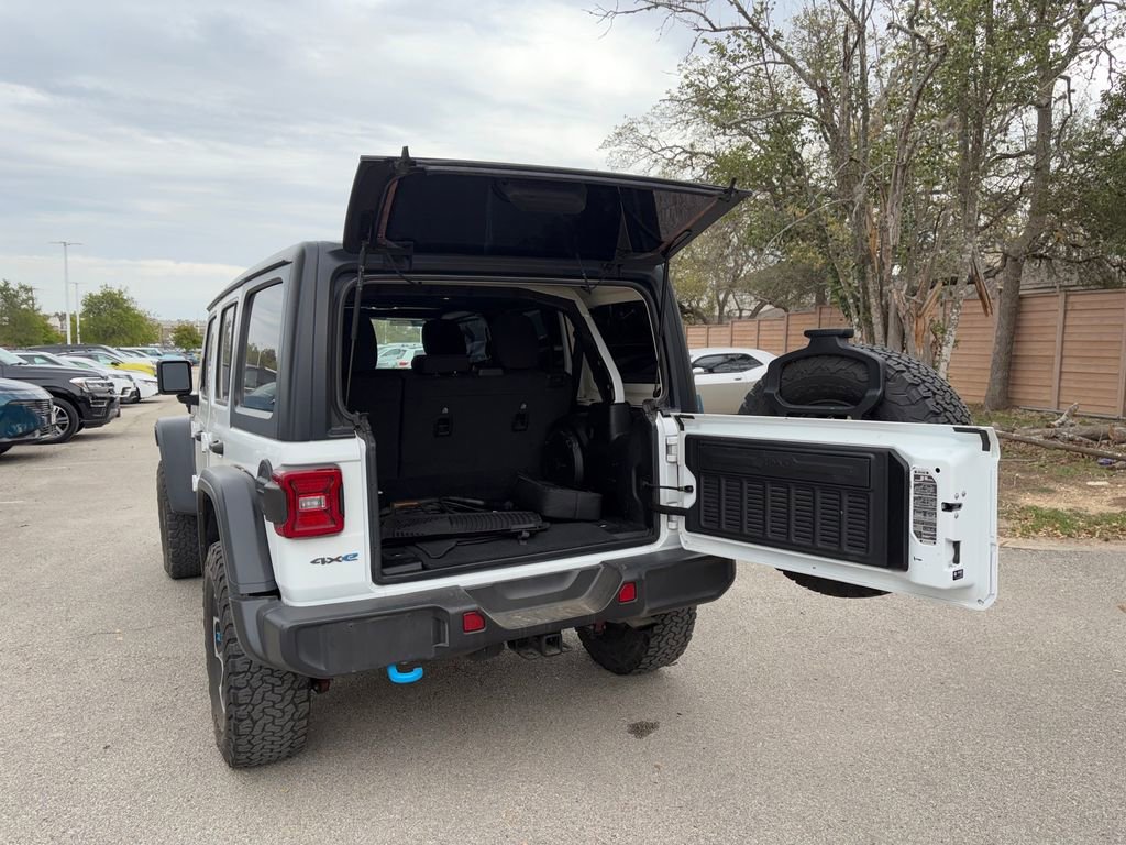 Used 2022 Jeep Wrangler Unlimited Rubicon 4xe image 26