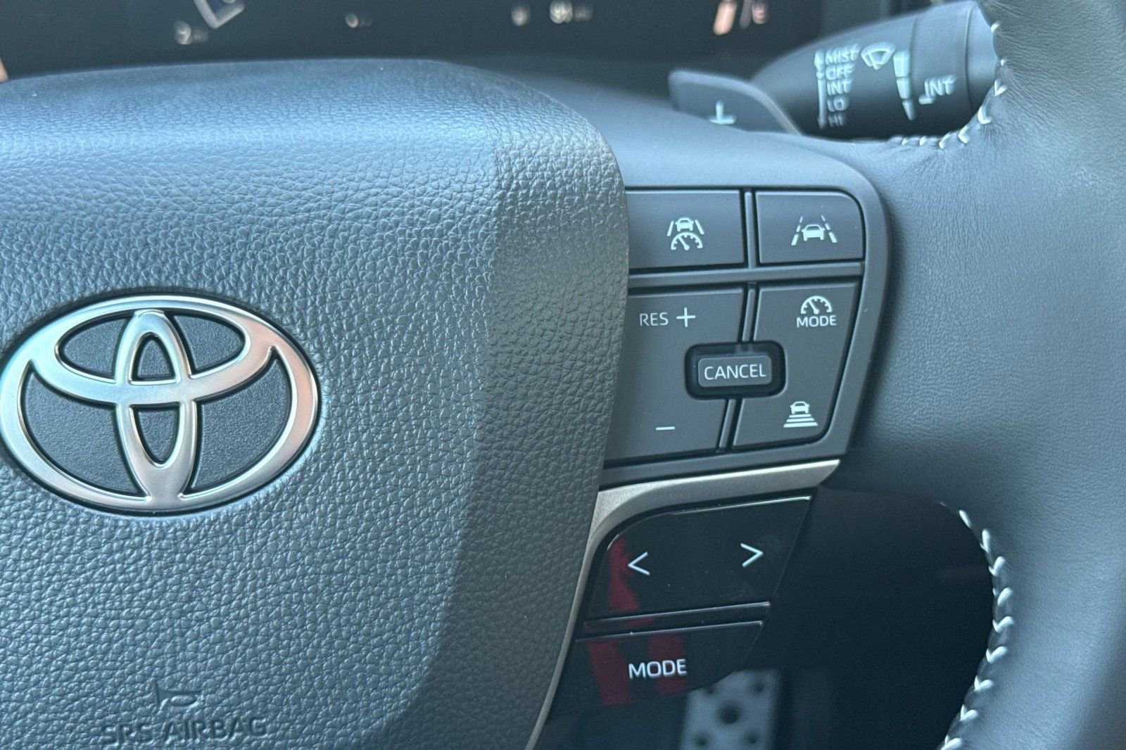 New 2025 Toyota Camry SE w/ Convenience Package image 27