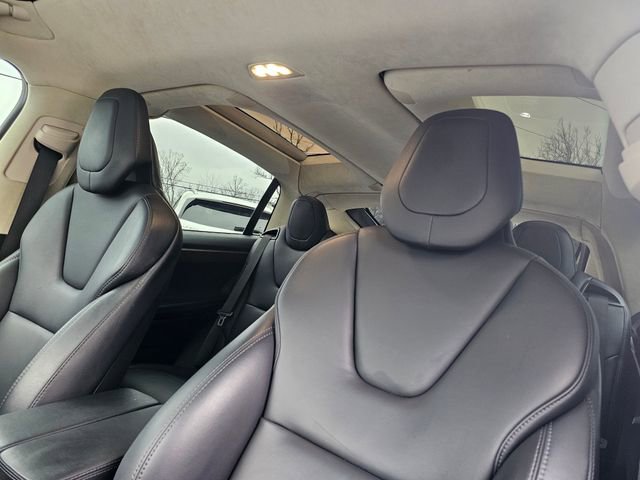 Used 2018 Tesla Model X 75D image 19
