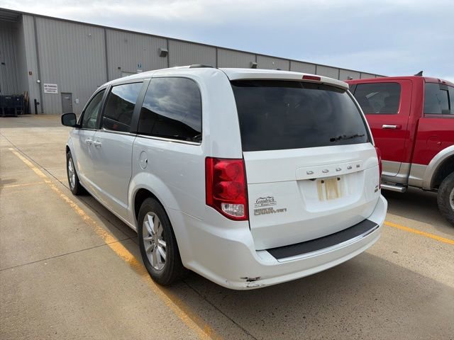 Used 2018 Dodge Grand Caravan SXT FWD image 4
