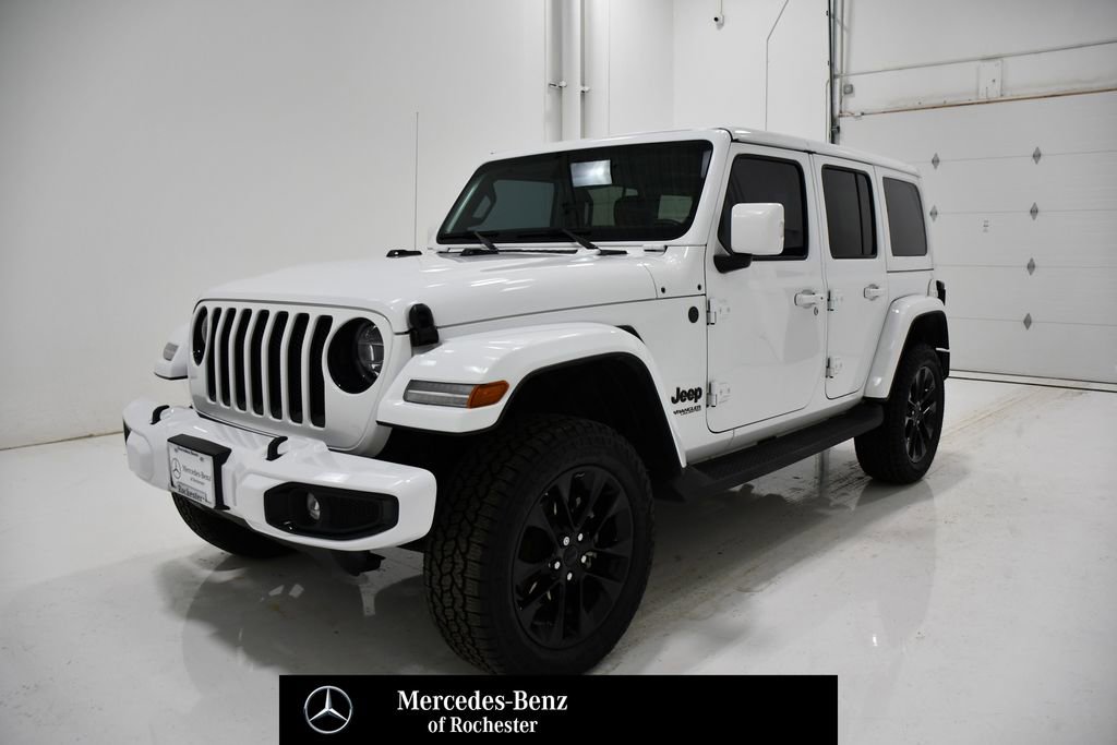 Used 2022 Jeep Wrangler Unlimited Sahara image 1
