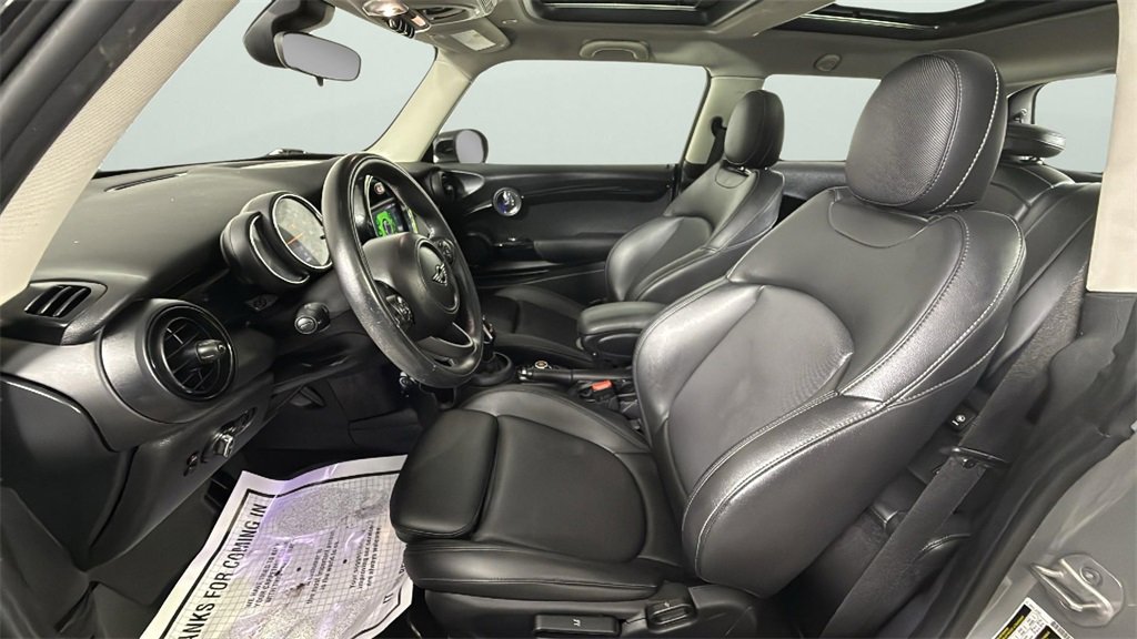 Used 2020 MINI Cooper 2-Door Hardtop image 17